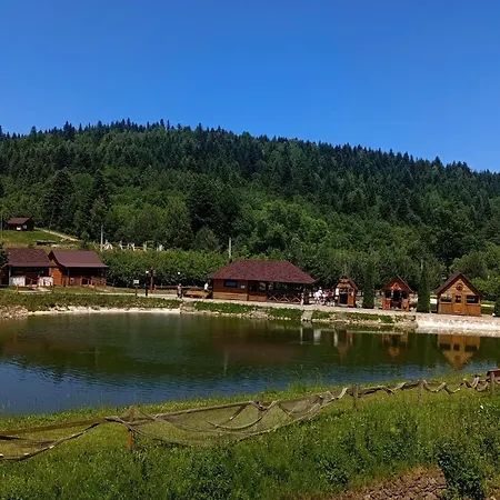 відпочинково- оздоровчий комплекс опака з форельником *